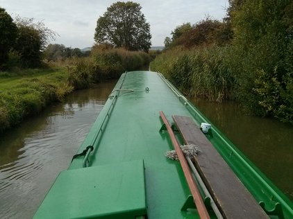 Narrowboat im Kanal